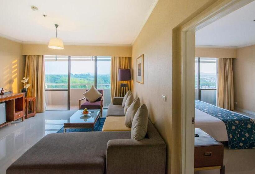 جناح غرفتين نوم, Loei Palace