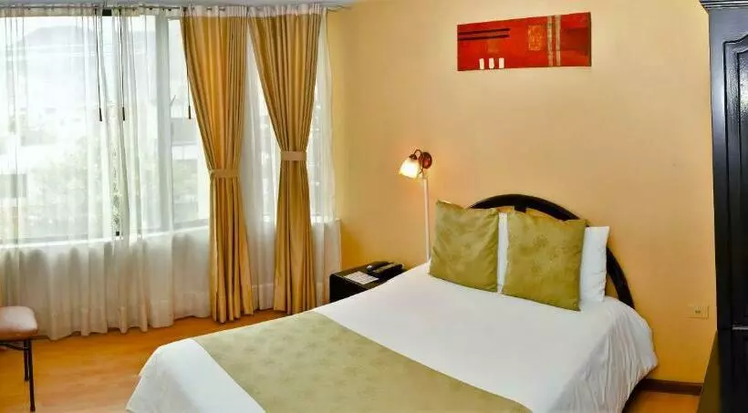 اتاق استاندارد یک نفره, Montecarlo