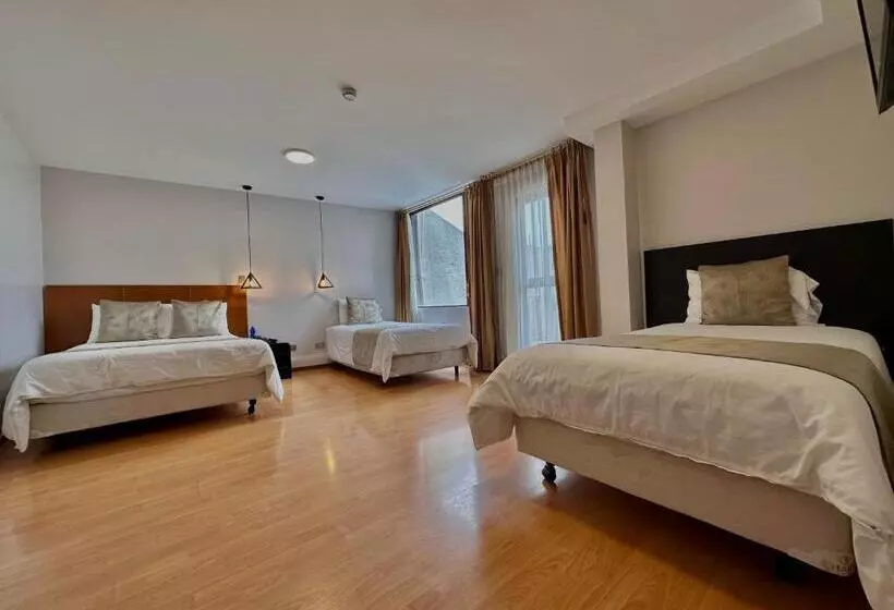 اتاق استاندارد سه نفره, Montecarlo