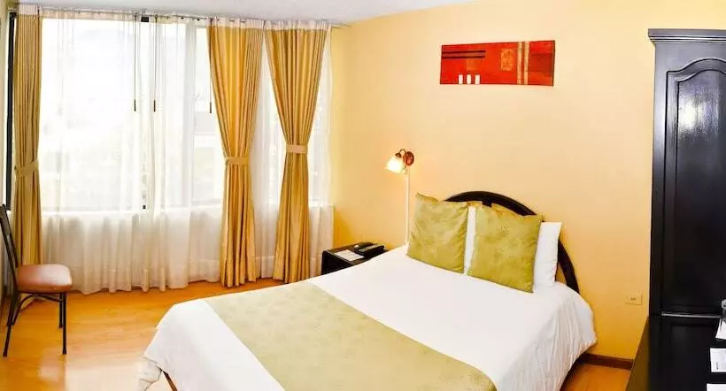 اتاق استاندارد, Montecarlo
