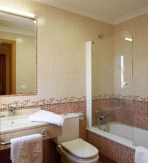 اتاق استاندارد, Room