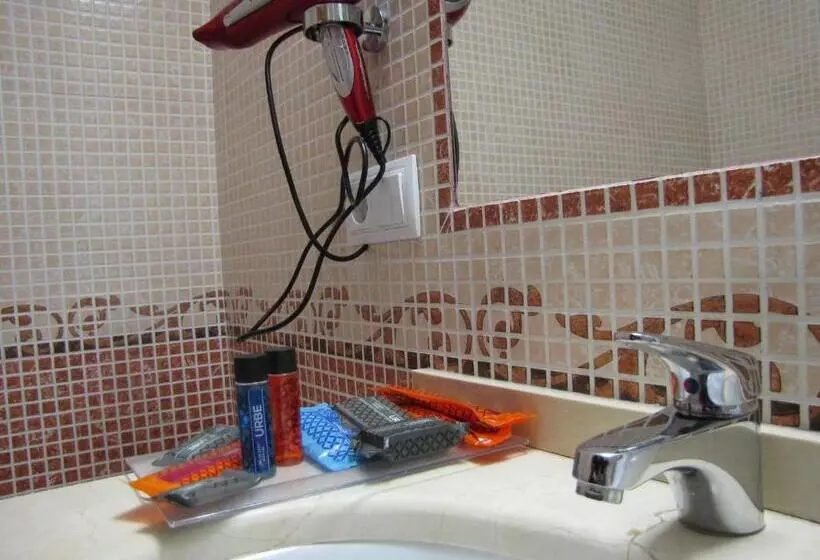اتاق استاندارد, Room