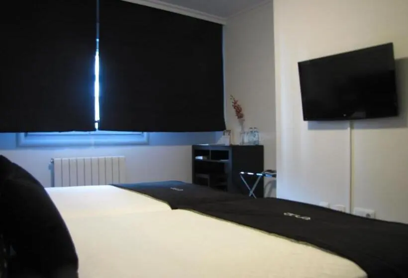 اتاق استاندارد, Room
