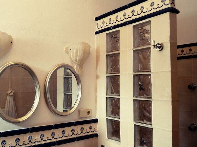 스탠다드 룸, Utopía