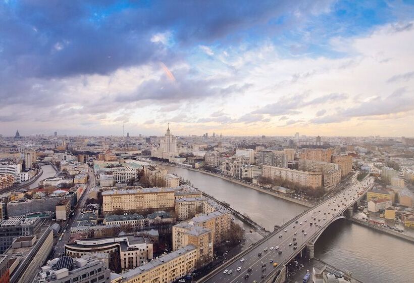 Номер Стандарт Двуспальная Кровать, Swissotel Krasnye Holmy Moscow