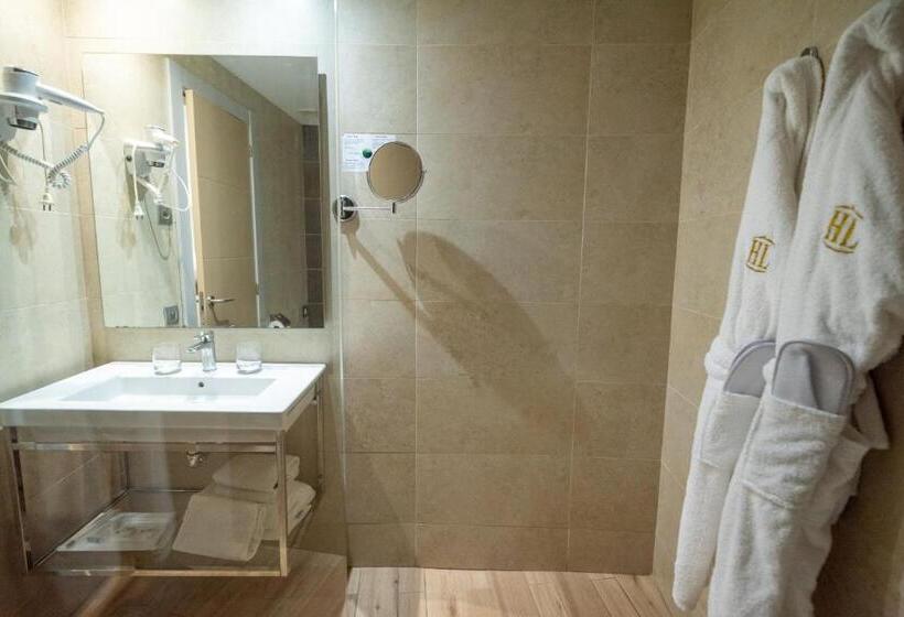 سوییت جونیور لوکس, HL Suite Nardos Adults Only