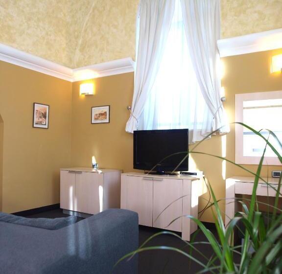 جناح جونيور, семеен хотел анна кристина