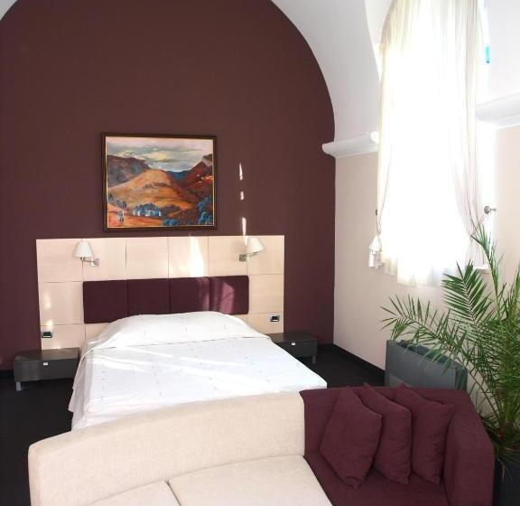 جناح جونيور, семеен хотел анна кристина