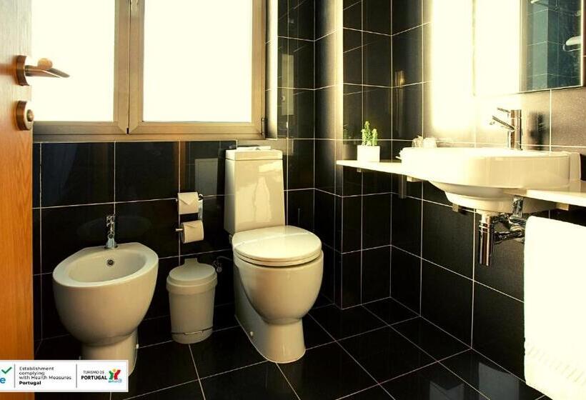 غرفة عائلية, Conde De Agueda