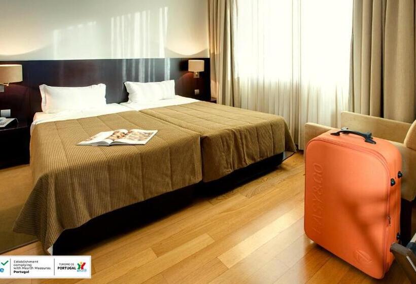 غرفة عائلية, Conde De Agueda