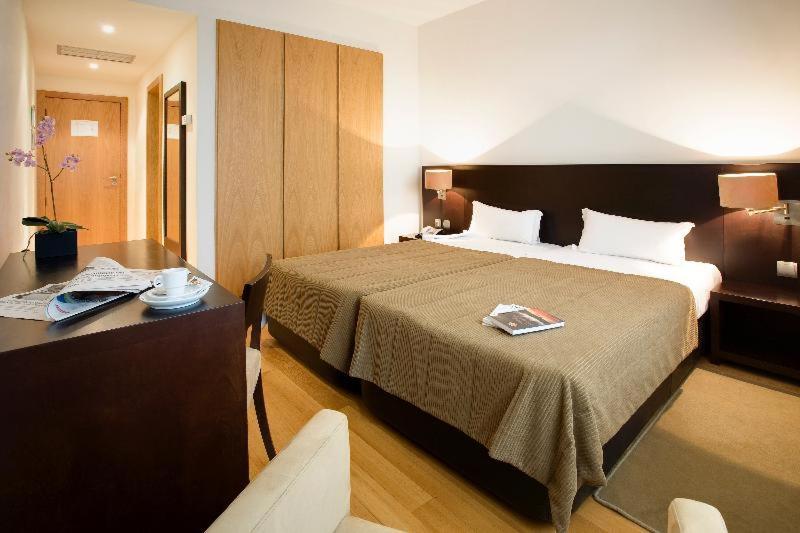 غرفة قياسية, Conde De Agueda