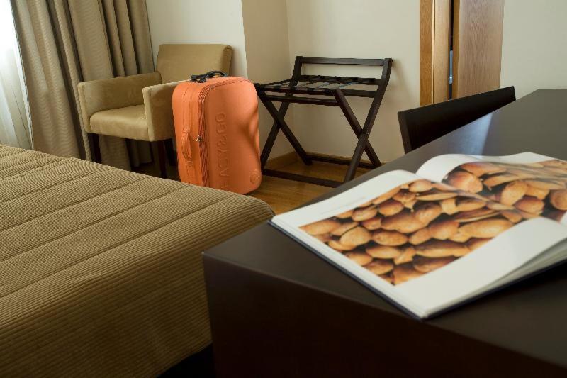 غرفة قياسية, Conde De Agueda