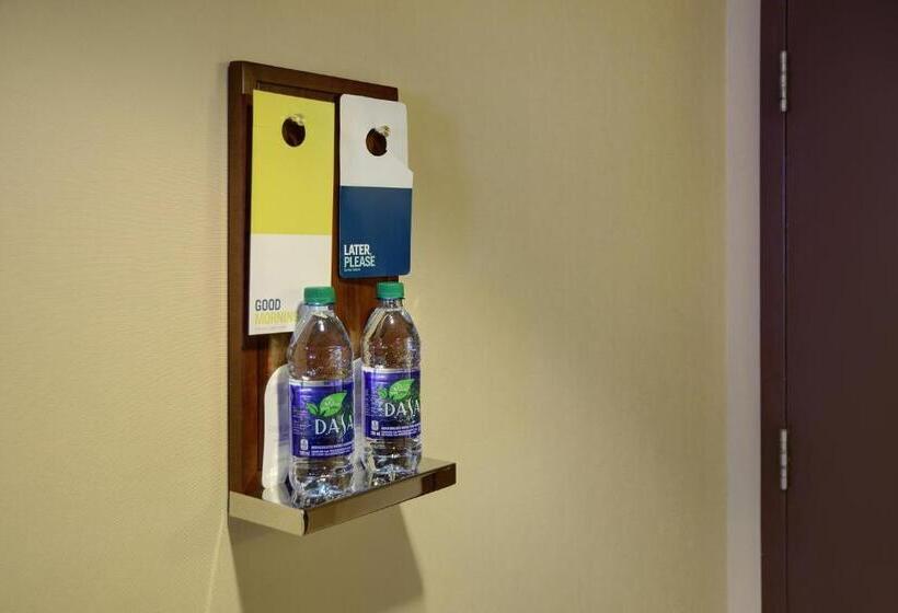 Suite, Four Points By Sheraton Halifax