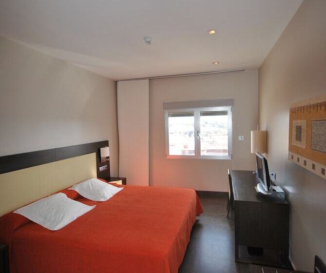 غرفة سوبيريور, Hyltor