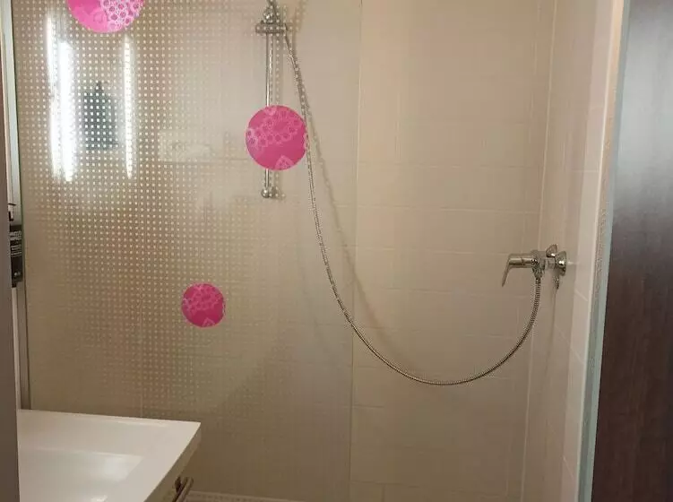 ダブルベッドスタンダードルーム, Ibis Styles Bethune Bruay La Buissière