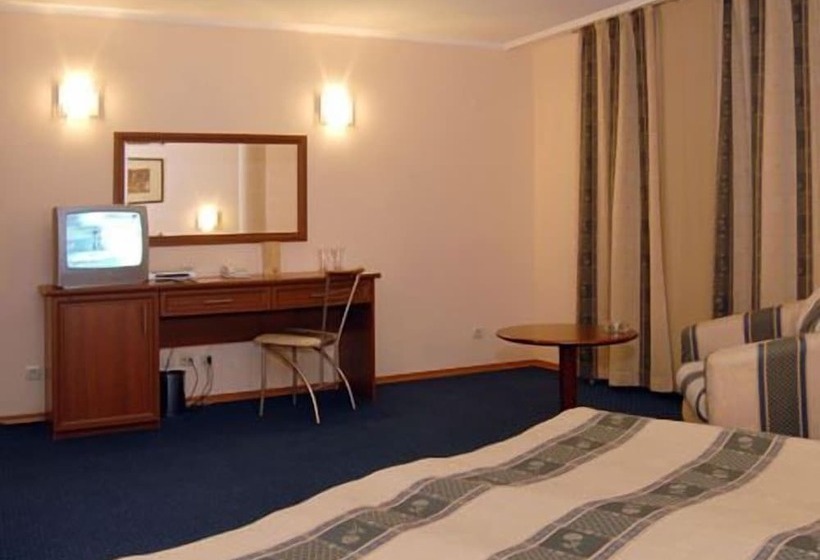 غرفة قياسية, Luxor