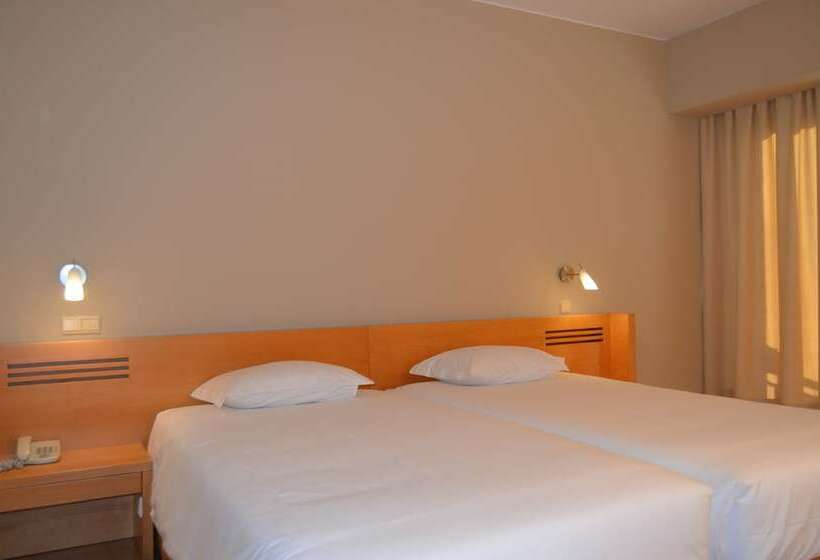 サイドオーシャンビュースタンダードルーム, Madeira Bright Star By Petit Hotels