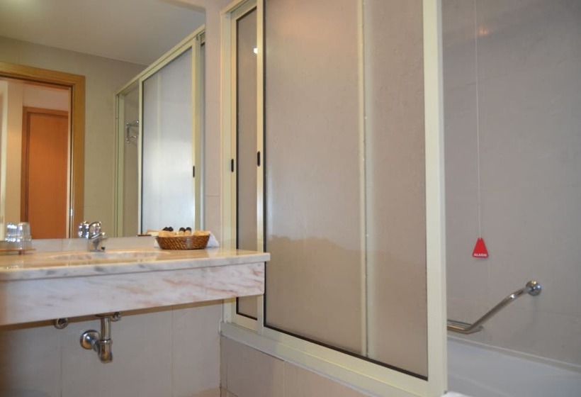 サイドオーシャンビュースタンダードルーム, Madeira Bright Star By Petit Hotels