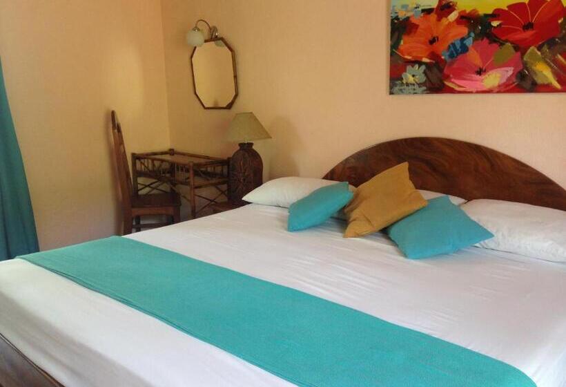 标准房带园景, Samara Beach