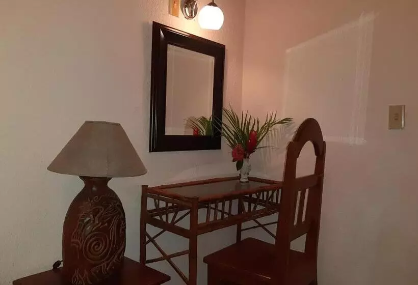 اتاق سوپریور با چشم‌انداز باغ, Samara Beach