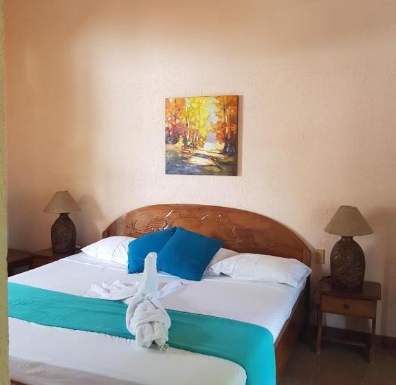 标准间, Samara Beach