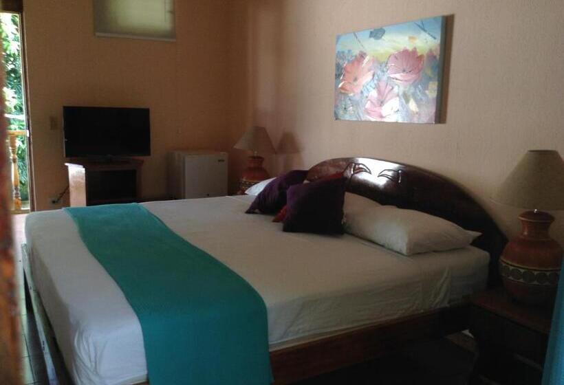 标准房带园景, Samara Beach