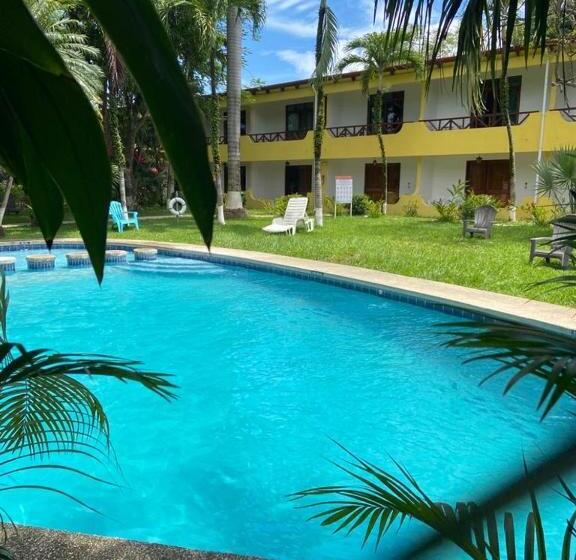 标准间, Samara Beach