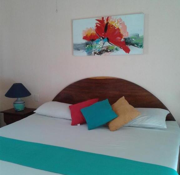 标准间, Samara Beach