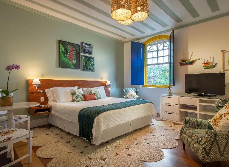 דירת חדר דלוקס, Sandi