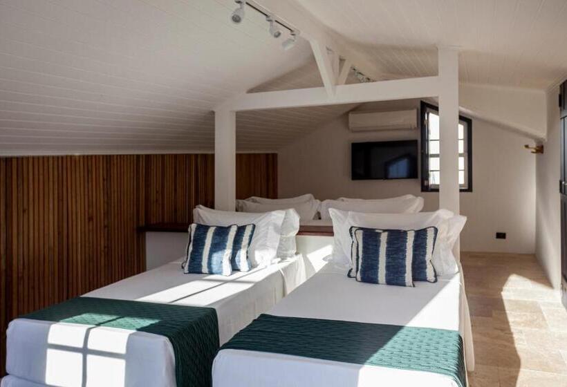 חדר משפחתי, Sandi