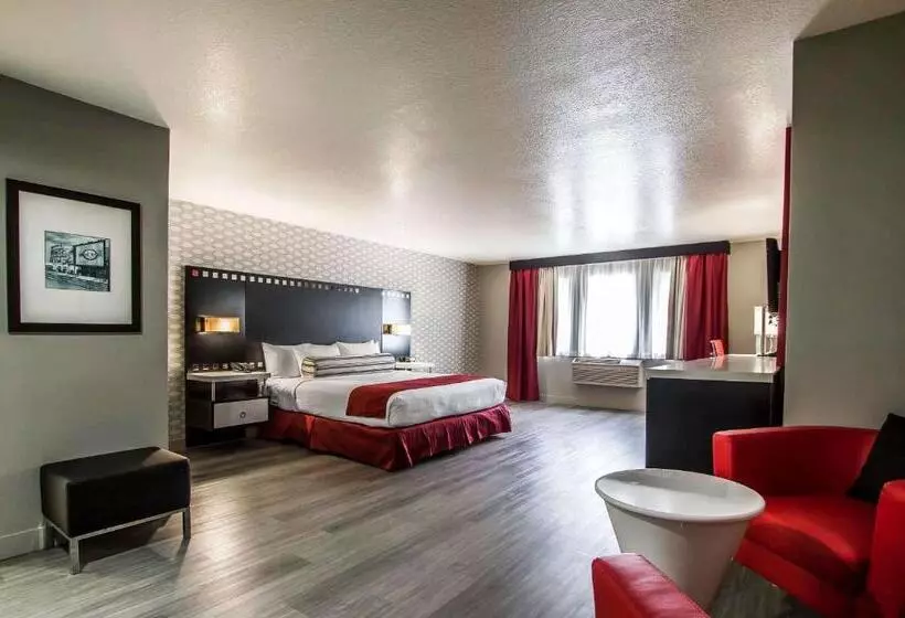 سوئیت با تخت بزرگ, Tilt Hotel Universal Hollywood, Ascend Hotel Collection
