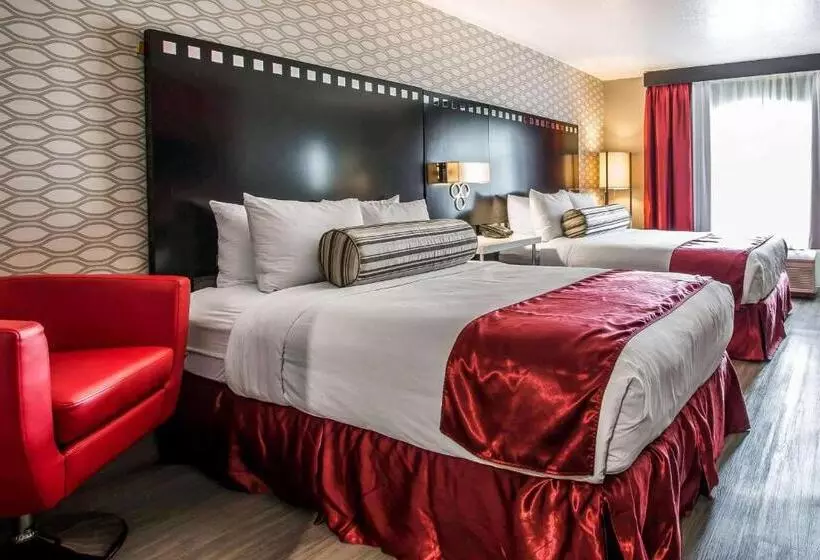 سوئیت خانواده 2 خوابه, Tilt Hotel Universal Hollywood, Ascend Hotel Collection