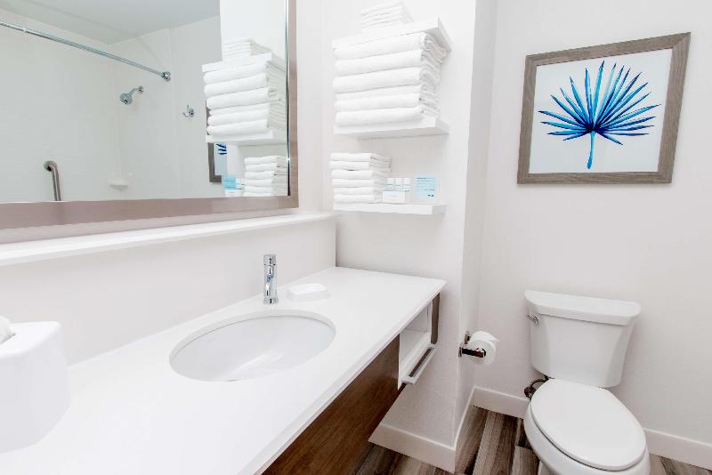 장애인을 위한 스탠다드 룸, Tilt Hotel Universal Hollywood, Ascend Hotel Collection