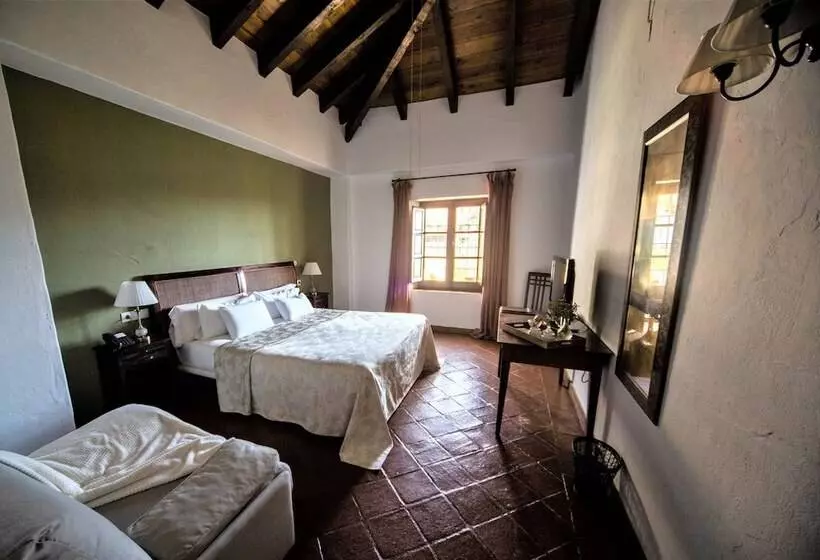 اتاق استاندارد, Fuente Del Sol