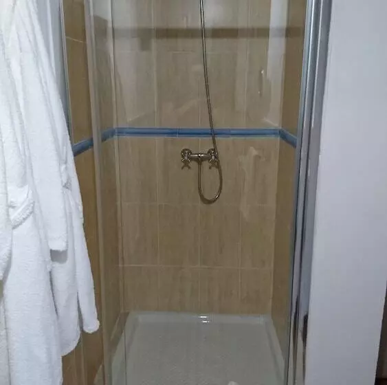 سوییت لوکس, Fuente Del Sol