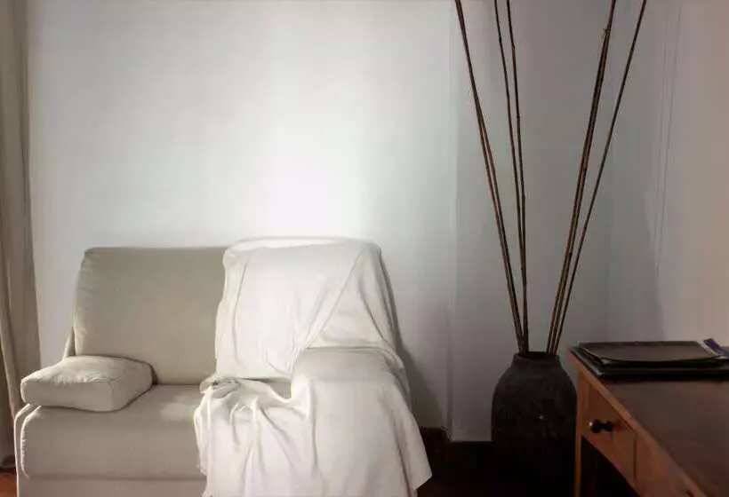 اتاق استاندارد, Fuente Del Sol