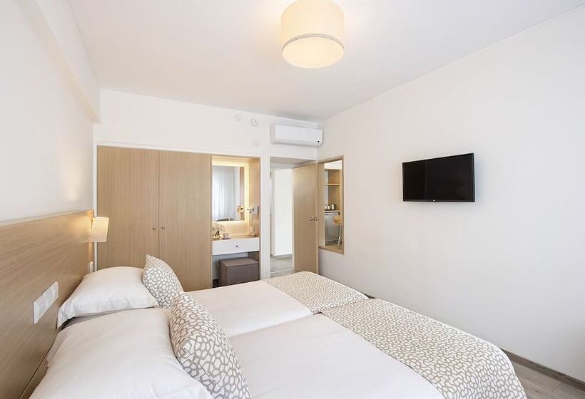 Номер Deluxe Вид на Бассейн, Sofianna Resort & Spa