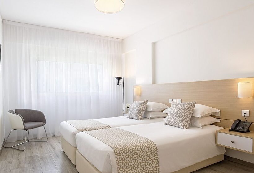 חדר דלוקס נוף בריכה, Sofianna Resort & Spa