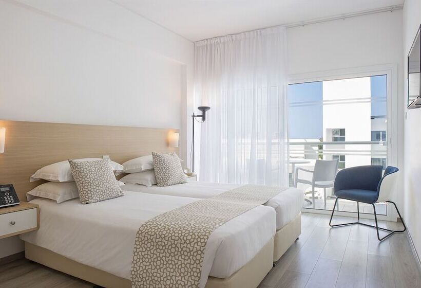 סוויטה משפחתית 2 חדרי שינה, Sofianna Resort & Spa