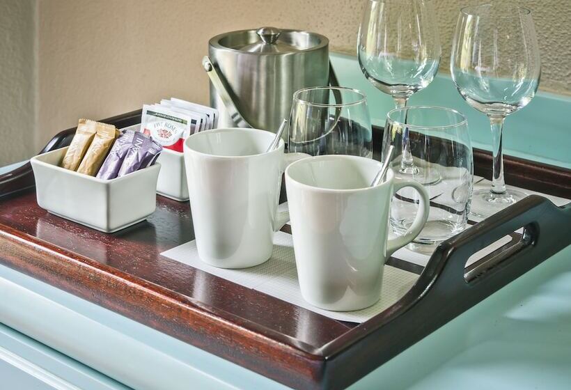 اتاق استاندارد, Avani Victoria Falls Resort
