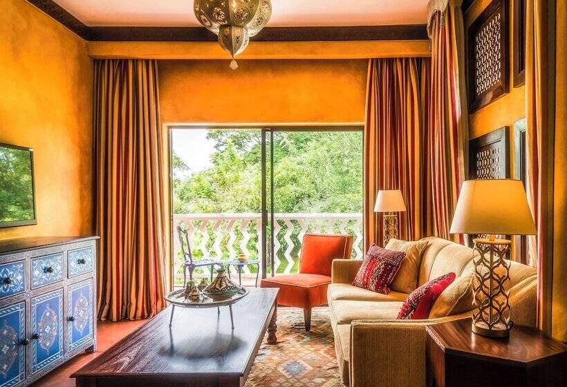 سوییت, Avani Victoria Falls Resort