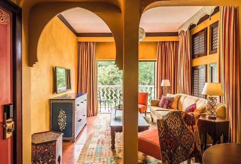 سوییت, Avani Victoria Falls Resort