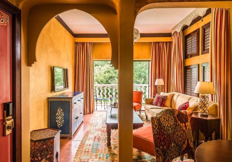 اتاق استاندارد, Avani Victoria Falls Resort