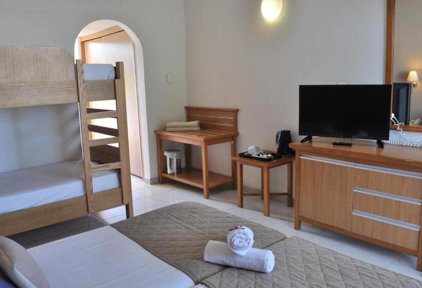 带双层床的家庭房间, Cyprotel Faliraki