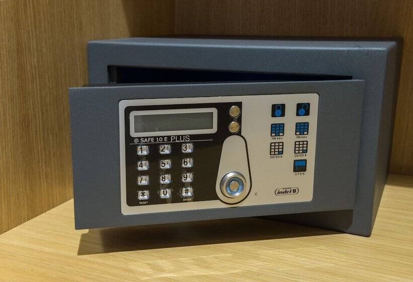 اتاق اکونومی, Airone