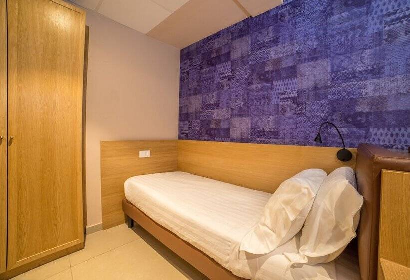 اتاق اکونومی, Airone