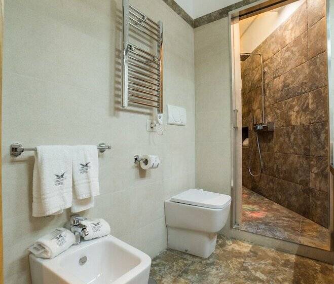 سوییت جونیور, Airone