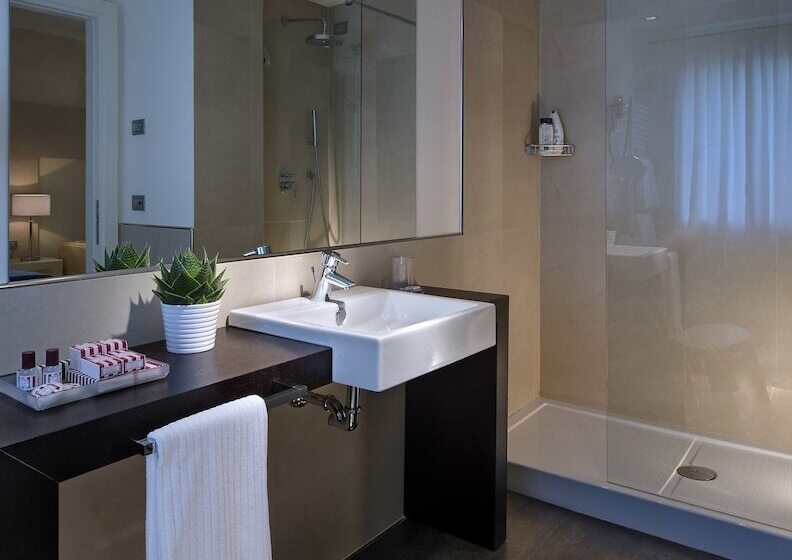 جناح جونيور, Annia Park Hotel Venice Airport