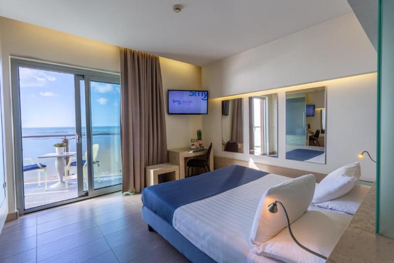 Triple Room Sea View, Smy Aran Blu Roma Mare