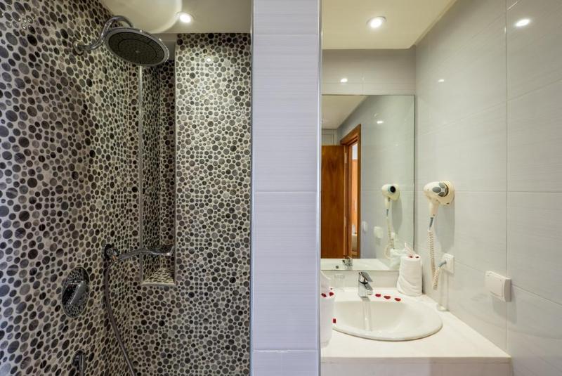 اتاق استاندارد یک نفره, Ayoub & Spa